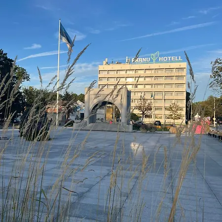 Hotel Paernu Hotel 4*