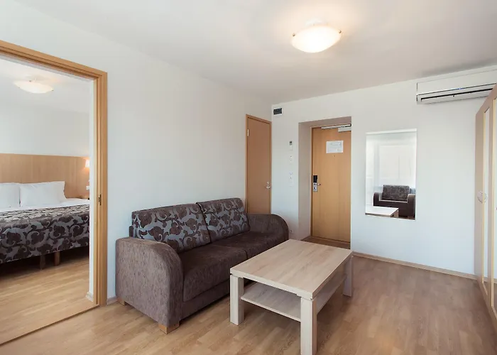 Отель "Пярну" 