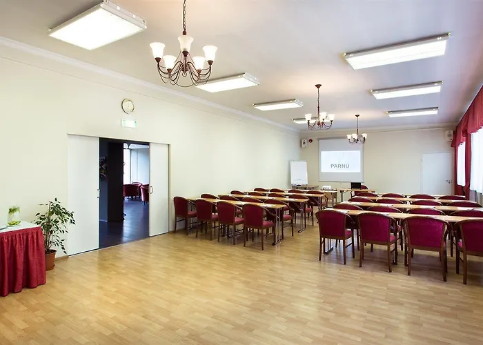 Отель Отель "Пярну" 